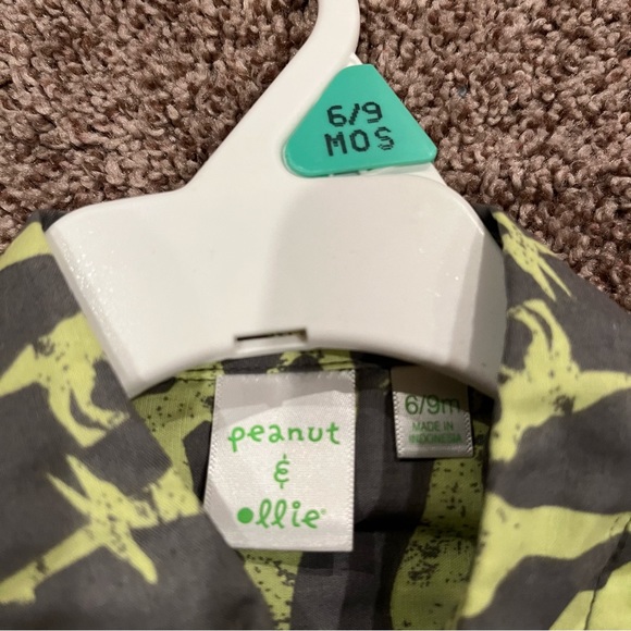 NWT Gray and Green Peanut & Ollie Dinosaur Button Up Shirt - Picture 3 of 4